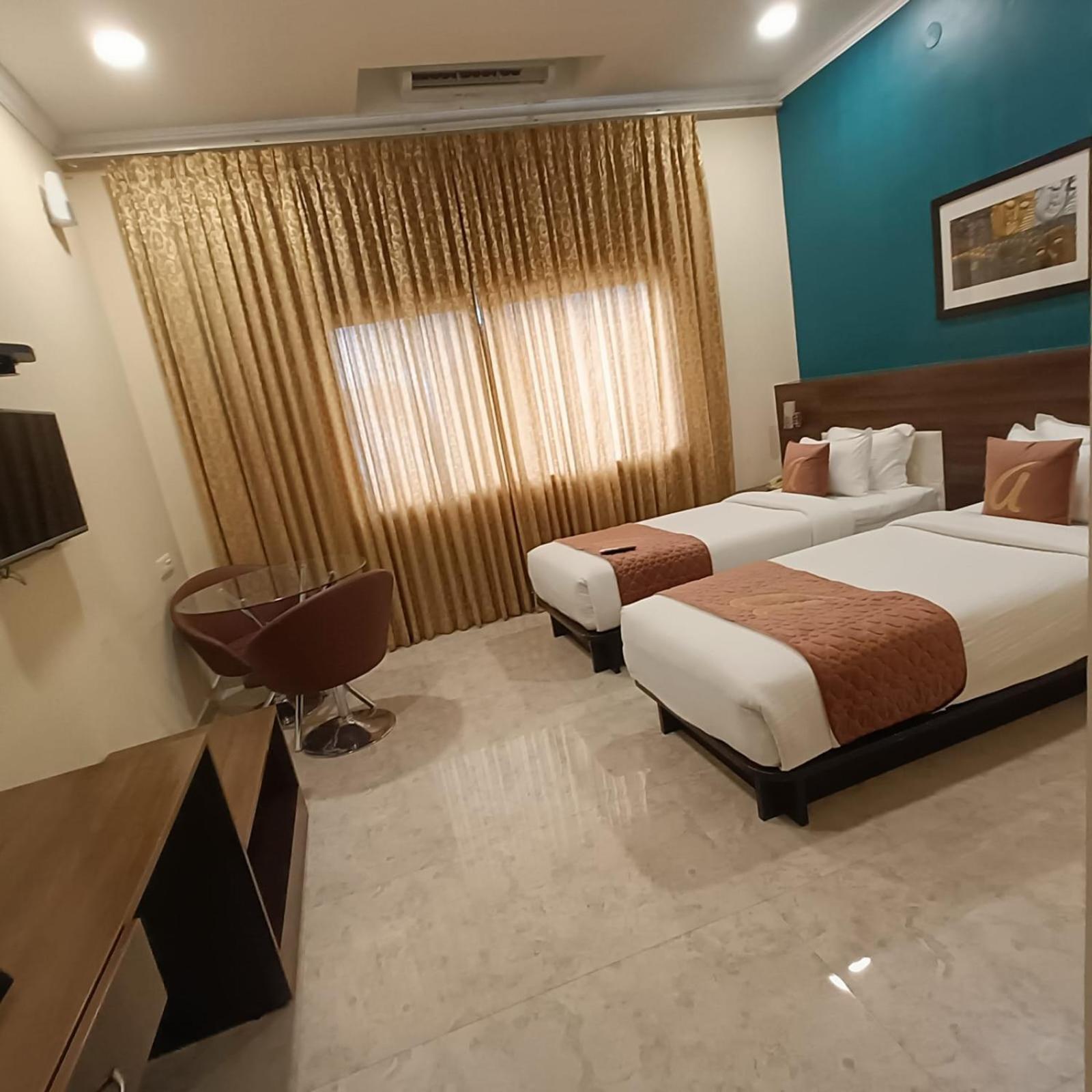 Astra Hotels & Suites Whitefield Near To Nallurahalli Metro Station And Ktpo Bangalore Eksteriør billede